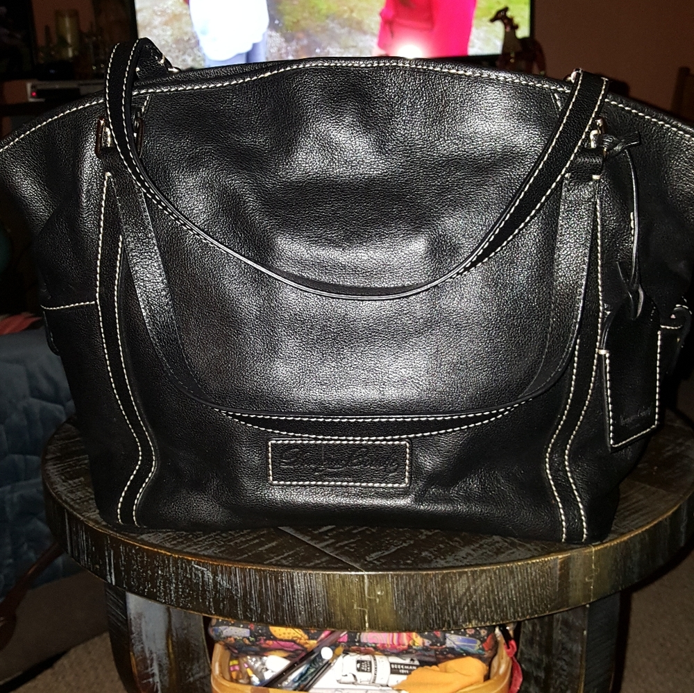 Dooney And Bourke shoulder bag